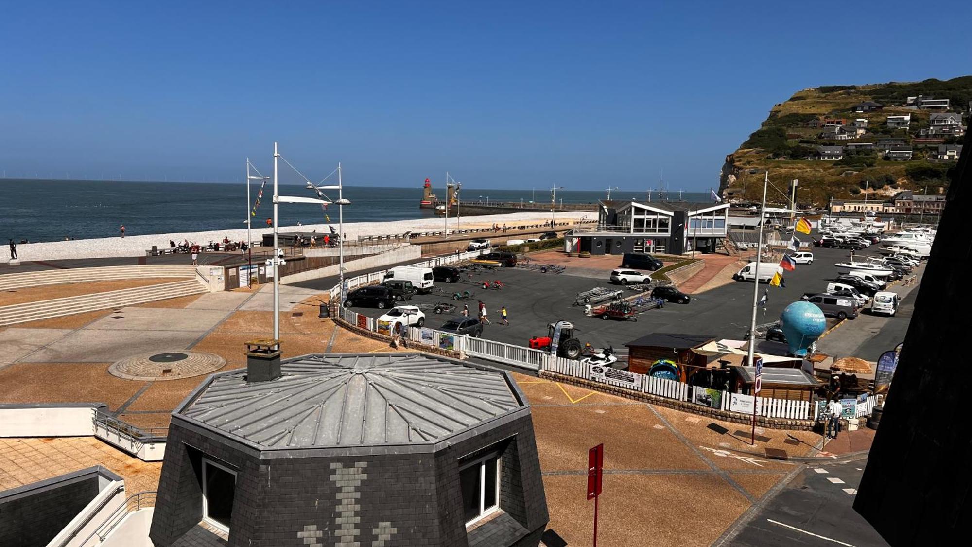 Le Maritime, Front De Mer Et Parking Sous-Terrain Fécamp Kültér fotó